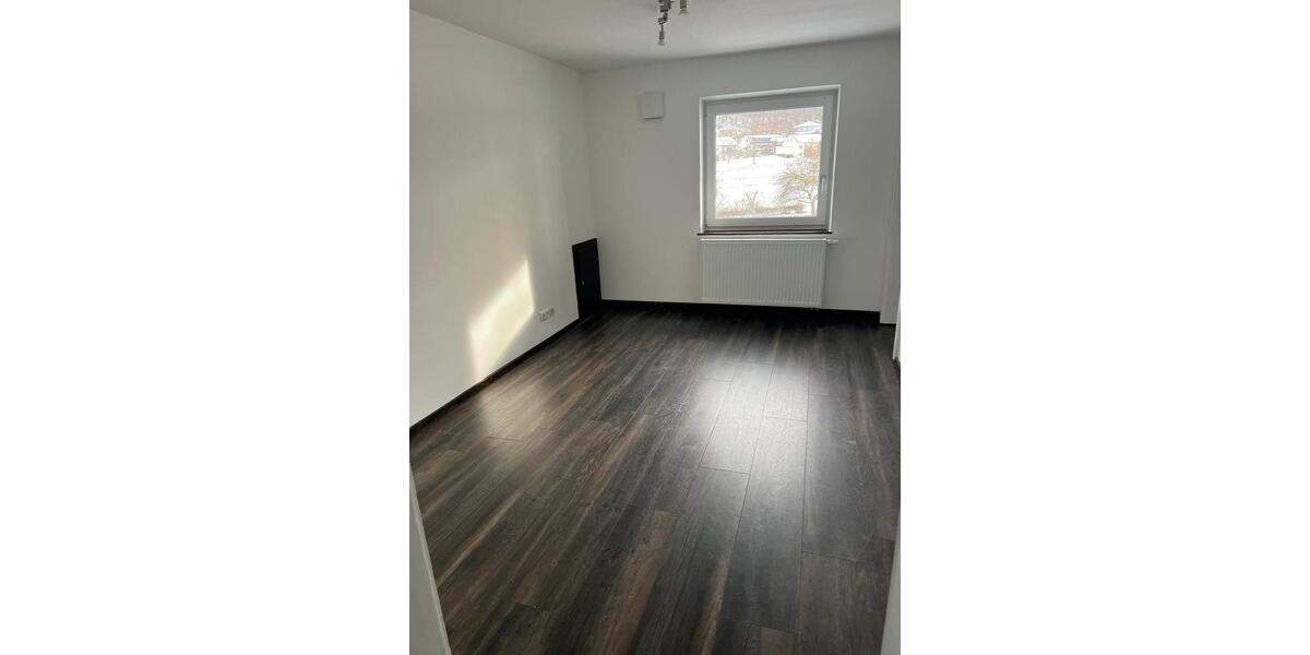 Etagenwohnung St. Johann - 3 Zimmer, 90 m&sup2;, 1.000&euro; | Angebot:25105247