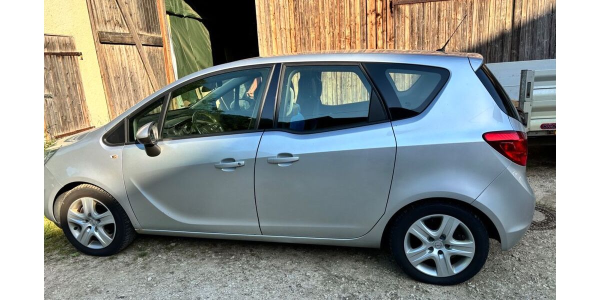 Opel Meriva 117.200 km 4.900 &euro; Münsingen 72525