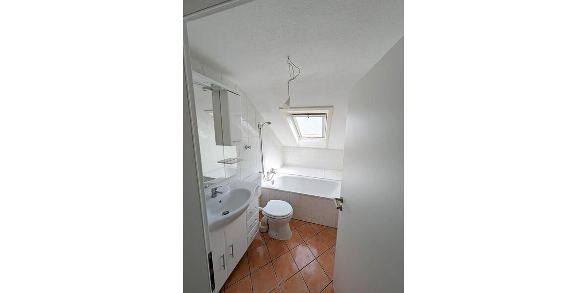 Etagenwohnung Filderstadt - 3 Zimmer, 77 m&sup2;, 990&euro; | Angebot:26662841