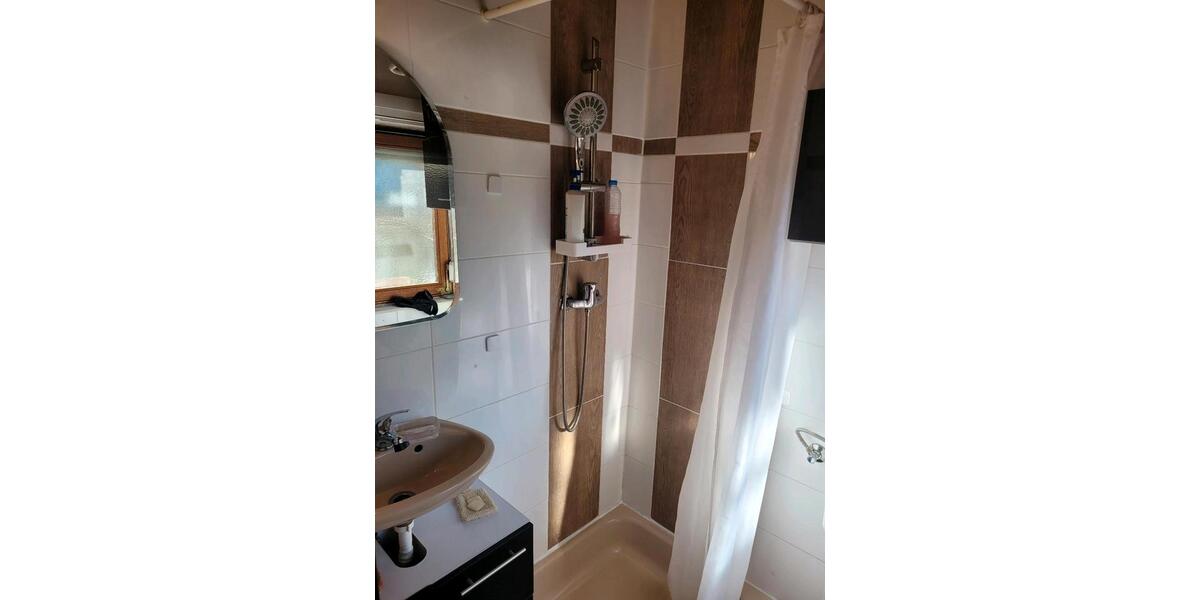 Mehrfamilienhaus, Wohnhaus Bisingen - 8 Zimmer, 202 m&sup2;, 321.000&euro; | Angebot:24801845