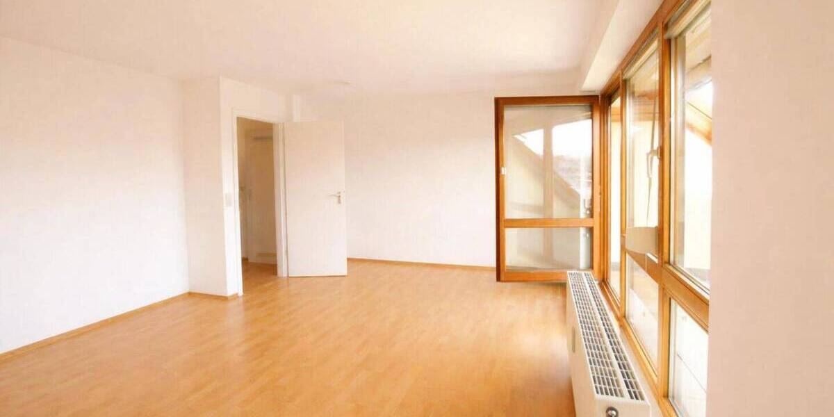 Etagenwohnung Reutlingen Südstadt - 3 Zimmer, 93 m&sup2;, 380.000&euro; | Angebot:25986614