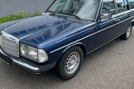 Mercedes-Benz 280 270.000 km 15.800 &euro; Sindelfingen 71069
