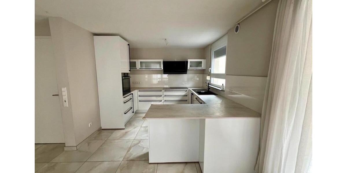 Etagenwohnung Esslingen am Neckar Pliensauvorstadt - 2 Zimmer, 65 m&sup2;, 1.250&euro; | Angebot:25409179