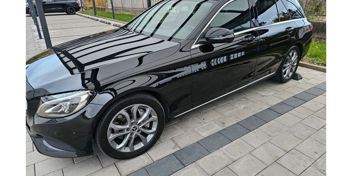 Mercedes-Benz C 250 199.000 km 15.600 &euro; Aichtal 72631