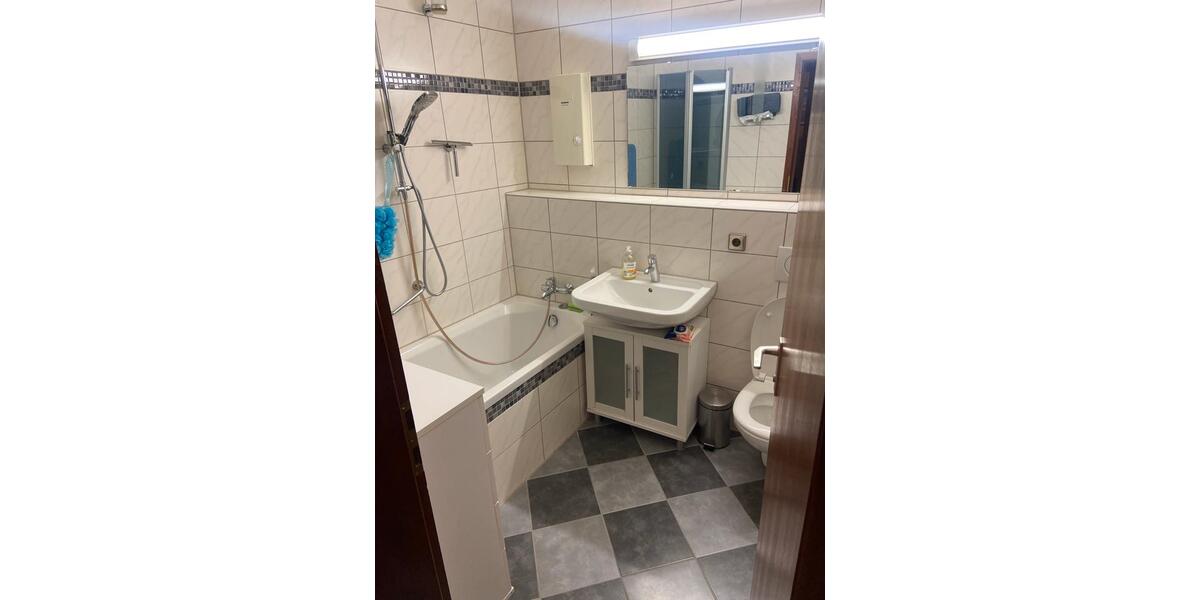 Etagenwohnung Rottenburg am Neckar - 4.5 Zimmer, 107 m&sup2;, 350.000&euro; | Angebot:25162501