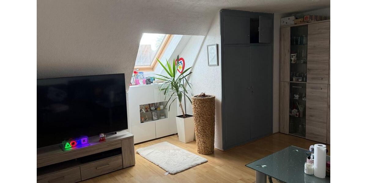 Dachgeschoßwohnung Wendlingen am Neckar - 3 Zimmer, 68 m&sup2;, 900&euro; | Angebot:25945532