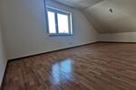 Dachgeschoßwohnung Nürtingen - 3 Zimmer, 89 m&sup2;, 950&euro; | Angebot:26045341