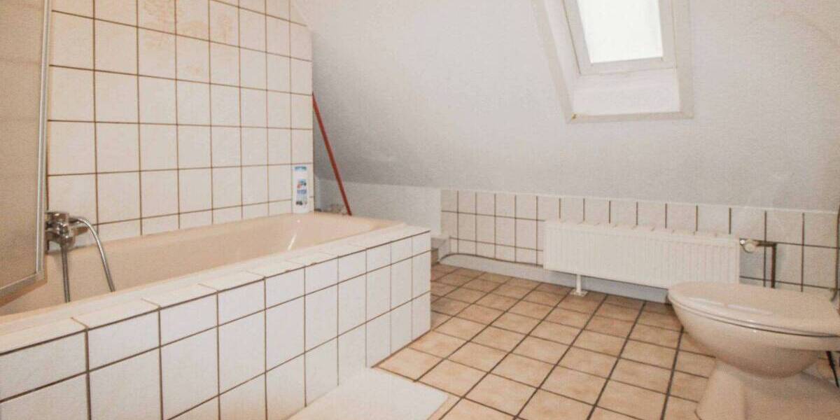 Mehrfamilienhaus, Wohnhaus Bisingen Wessingen - 8 Zimmer, 213 m&sup2;, 399.000&euro; | Angebot:26043656