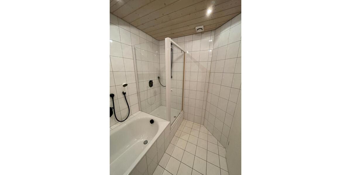 Dachgeschoßwohnung Burladingen - 1.5 Zimmer, 45 m&sup2;, 450&euro; | Angebot:26012921