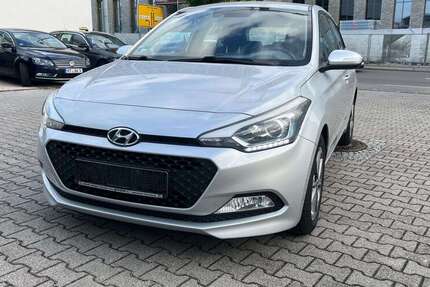 Hyundai i20 121.750 km 7.000 &euro; Reutlingen 72766