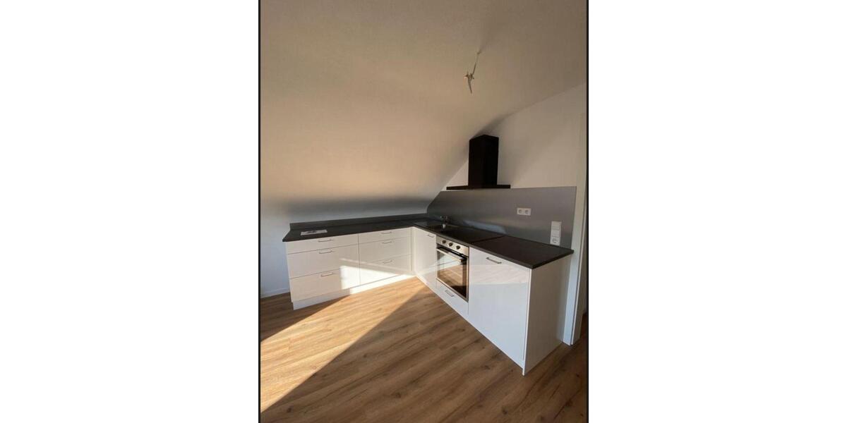 Dachgeschoßwohnung Grabenstetten - 2 Zimmer, 90 m&sup2;, 700&euro; | Angebot:25507808