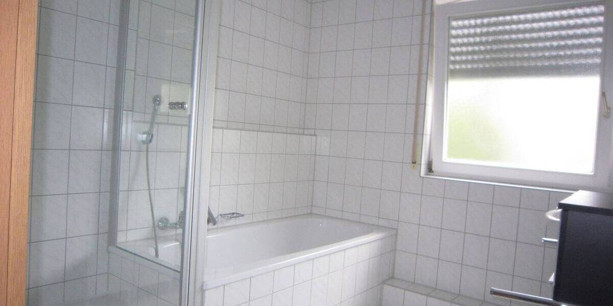 Etagenwohnung Dettingen an der Erms - 3 Zimmer, 75 m&sup2;, 199.000&euro; | Angebot:26817147