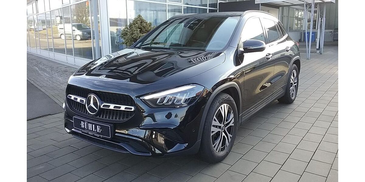 Mercedes-Benz GLA 180 10.409 km 35.890 &euro; Muensingen 72525