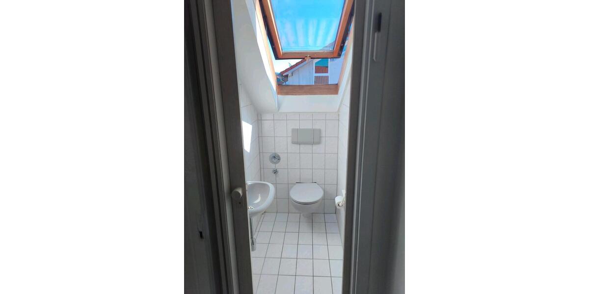 Dachgeschoßwohnung Esslingen am Neckar Pliensauvorstadt - 2.5 Zimmer, 44 m&sup2;, 840&euro; | Angebot:25839383