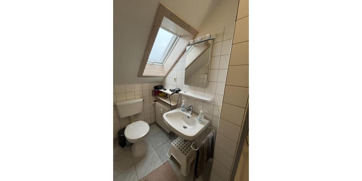 Dachgeschoßwohnung Altdorf - 5 Zimmer, 98 m&sup2;, 950&euro; | Angebot:26006806