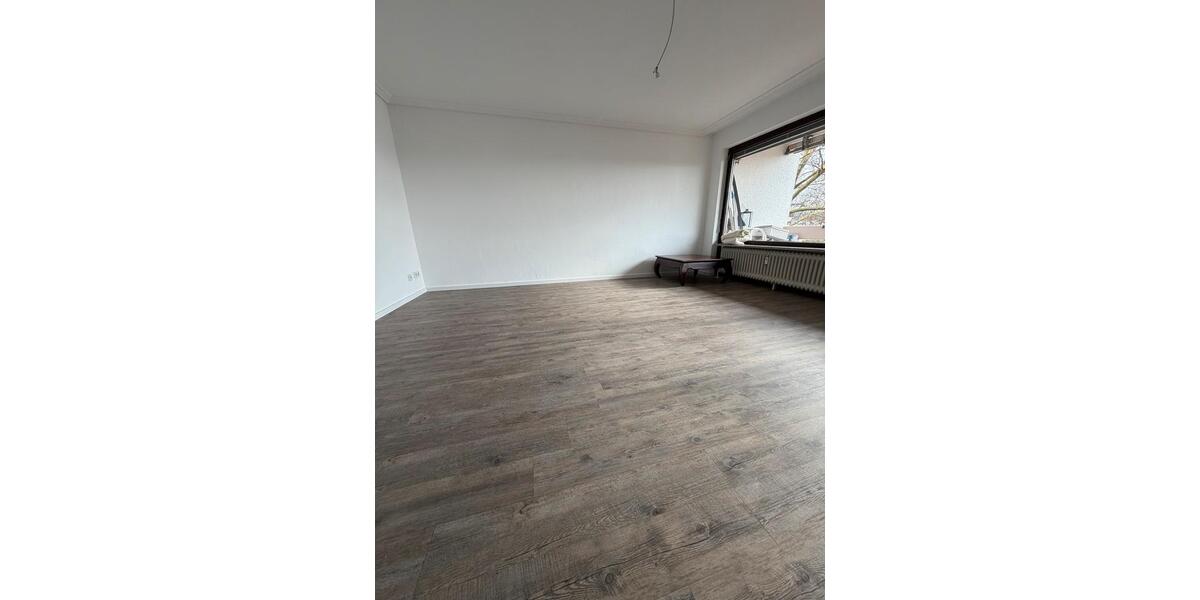 Etagenwohnung Sindelfingen Sindelfingen (Stadt) - 4.5 Zimmer, 104 m&sup2;, 1.700&euro; | Angebot:26024462