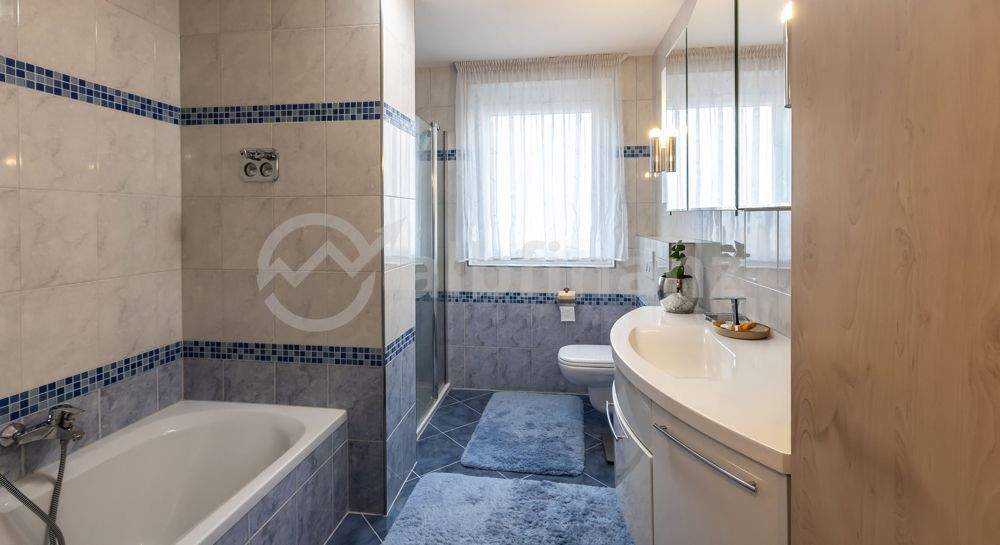 Etagenwohnung Metzingen - 4 Zimmer, 106 m&sup2;, 399.000&euro; | Angebot:25743275