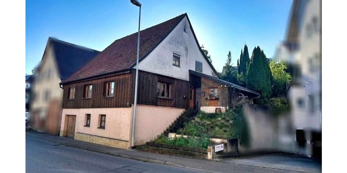 Einfamilienhaus Neuffen - 4 Zimmer, 108 m&sup2;, 150.000&euro; | Angebot:25198471