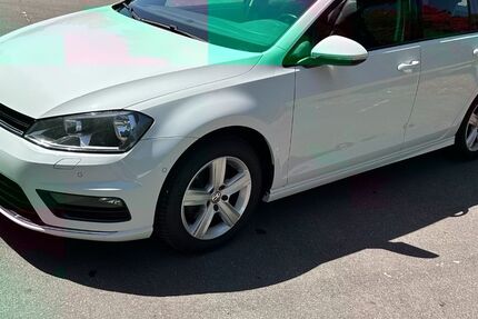 VW Golf 144.000 km 8.900 &euro; Böblingen 71032