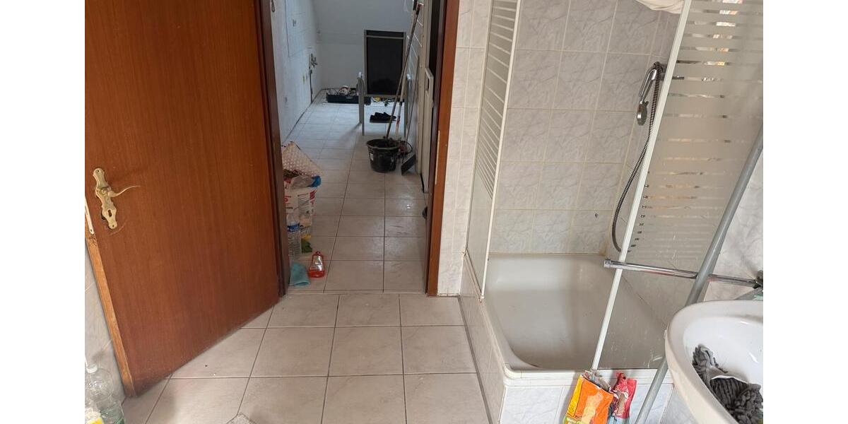 Dachgeschoßwohnung Schlaitdorf - 4 Zimmer, 63 m&sup2;, 750&euro; | Angebot:27547264