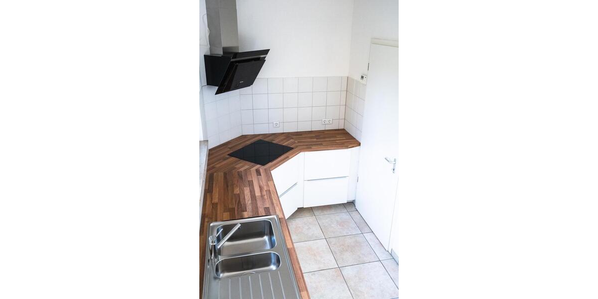 Etagenwohnung Tübingen Schönblick / Winkelwiese - 5.5 Zimmer, 149 m&sup2;, 2.000&euro; | Angebot:26024043