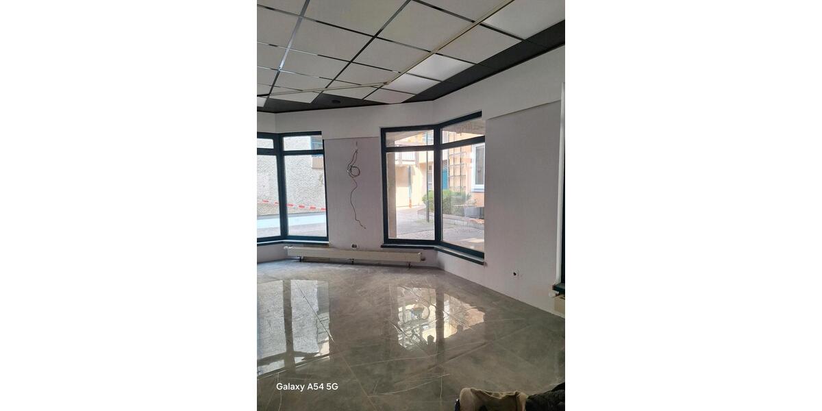 Gewerbeobjekt Reutlingen - 900&euro; | Angebot:25427110