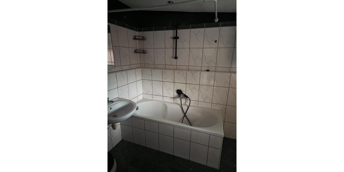 Dachgeschoßwohnung Burladingen - 3 Zimmer, 88 m&sup2;, 580&euro; | Angebot:25843397