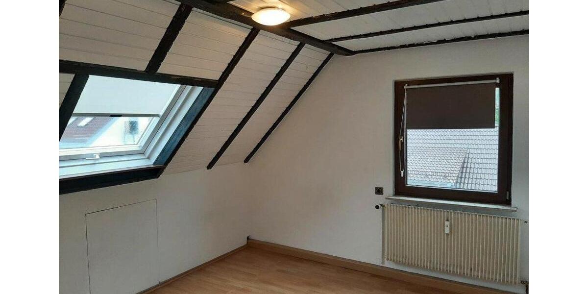 Dachgeschoßwohnung Reutlingen Reutlingen (Kernstadt) - 5 Zimmer, 64 m&sup2;, 219.000&euro; | Angebot:26524699