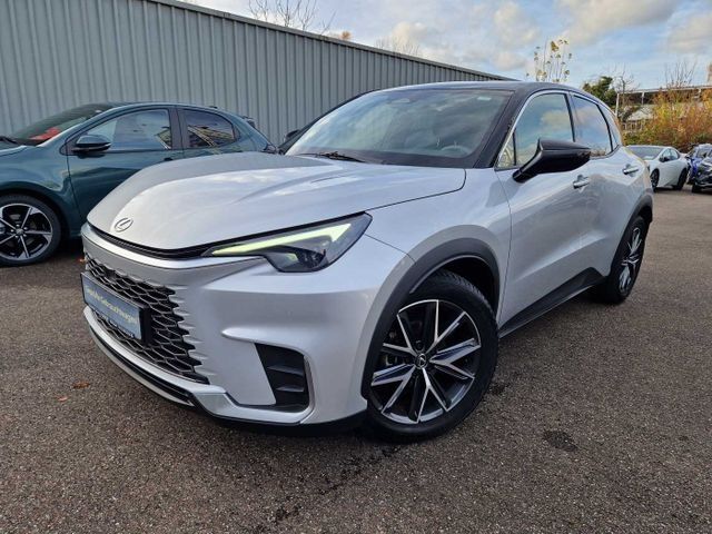 Lexus LBX 14.135 km 32.900 &euro; Nürtingen 72622