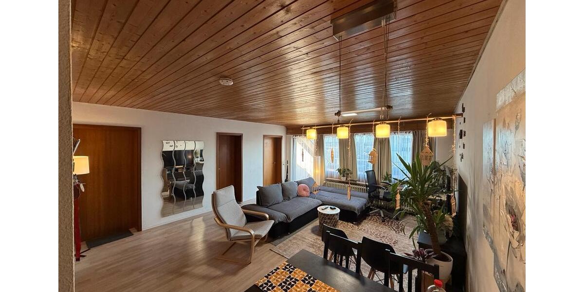 Dachgeschoßwohnung Schönaich - 3.5 Zimmer, 78 m&sup2;, 949&euro; | Angebot:26036237