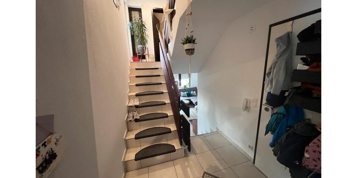 Etagenwohnung Ehningen - 3.5 Zimmer, 95 m&sup2;, 405.000&euro; | Angebot:25104273