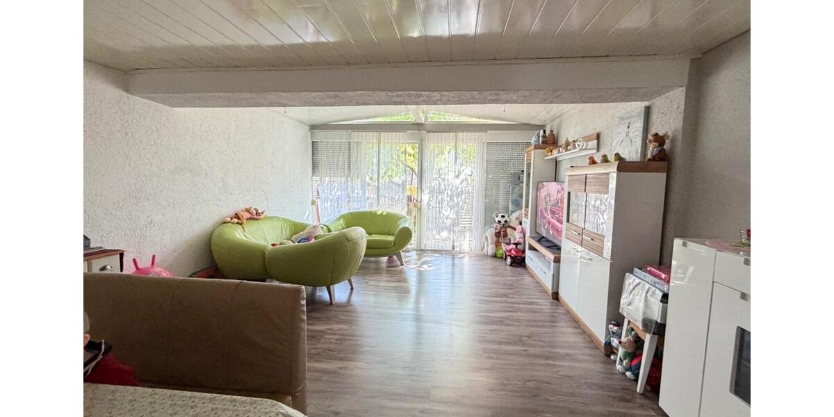 Reihenhaus Reutlingen Orschel-Hagen - 5 Zimmer, 129 m&sup2;, 380.000&euro; | Angebot:26690204