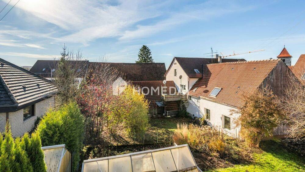 Einfamilienhaus Bad Urach Hengen - 6 Zimmer, 140 m&sup2;, 249.000&euro; | Angebot:25677505