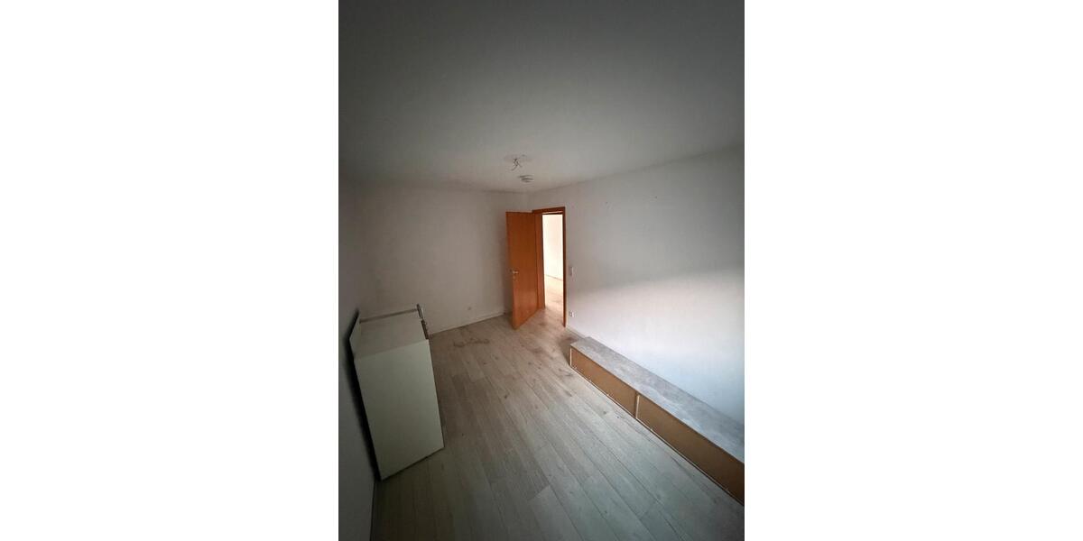 Erdgeschoßwohnung Lichtenstein - 3 Zimmer, 65 m&sup2;, 950&euro; | Angebot:26671471