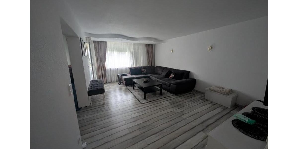 Etagenwohnung Gärtringen - 4.5 Zimmer, 93 m&sup2;, 365.000&euro; | Angebot:26089220