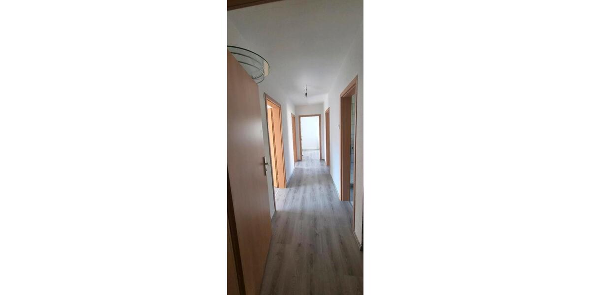 Etagenwohnung Esslingen am Neckar Oberesslingen - 3 Zimmer, 66 m&sup2;, 1.150&euro; | Angebot:27600613