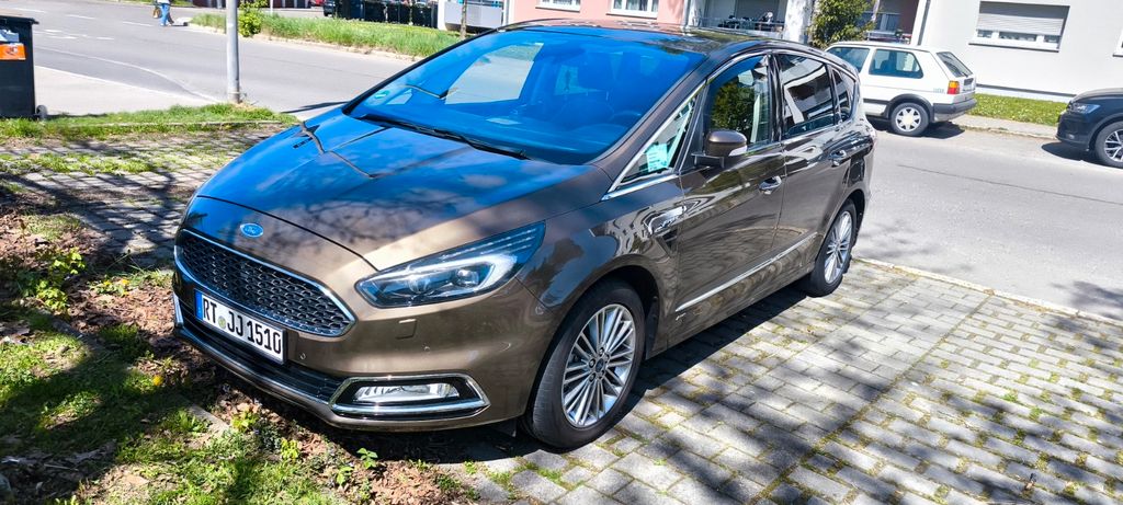 Ford S-Max 99.800 km 14.890 &euro; Metzingen 72555