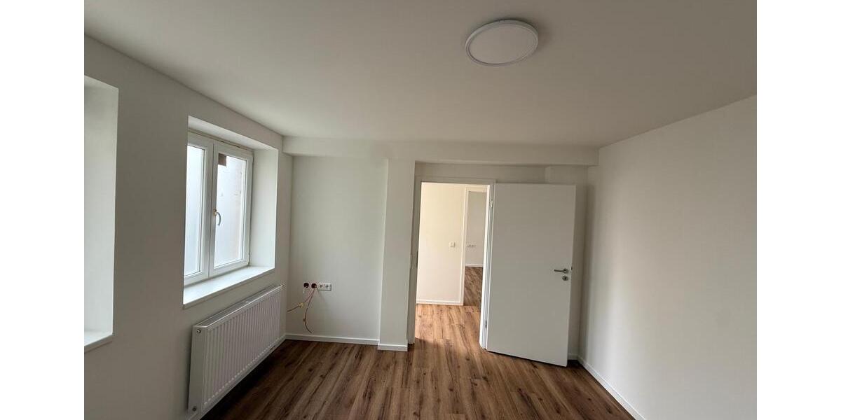 Erdgeschoßwohnung Nürtingen - 3 Zimmer, 64 m&sup2;, 1.095&euro; | Angebot:25302876
