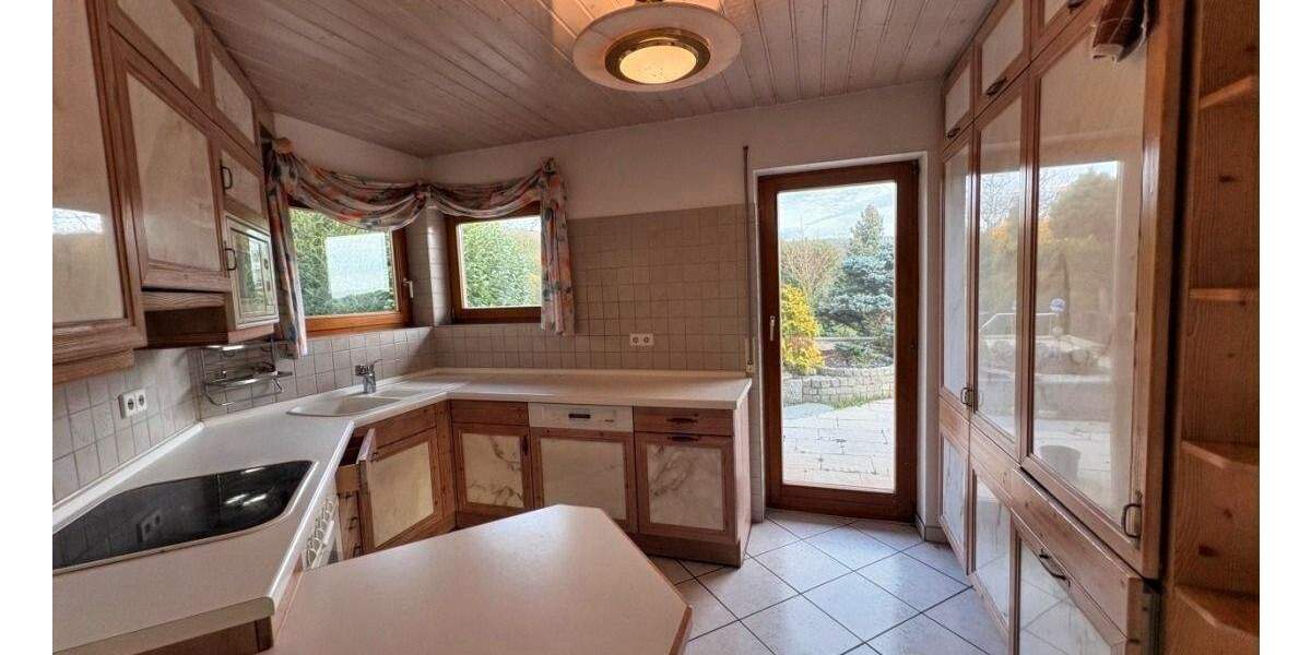 Einfamilienhaus Herrenberg - 8 Zimmer, 216 m&sup2;, 985.000&euro; | Angebot:25748797