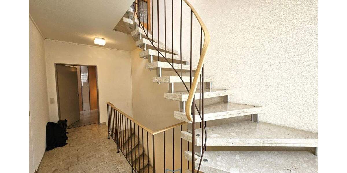 Mehrfamilienhaus, Wohnhaus Kirchheim unter Teck Kirchheim - 7 Zimmer, 208 m&sup2;, 685.000&euro; | Angebot:25677415