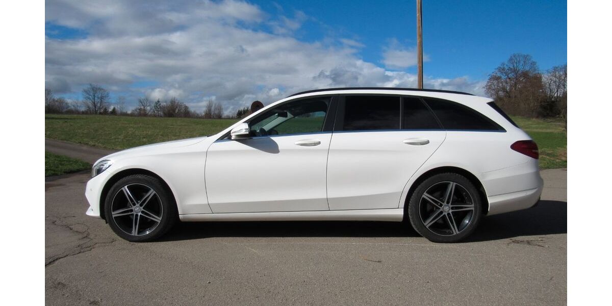 Mercedes-Benz C 180 249.000 km 11.900 &euro; Hechingen 72379