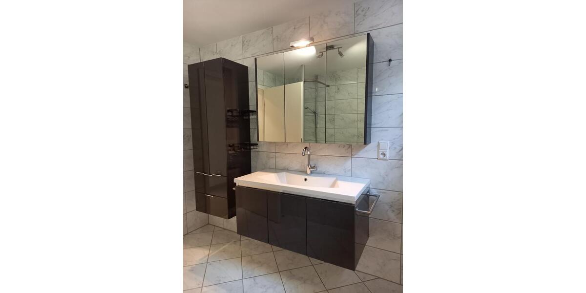 Erdgeschoßwohnung Herrenberg - 2.5 Zimmer, 99 m&sup2;, 1.050&euro; | Angebot:25941983