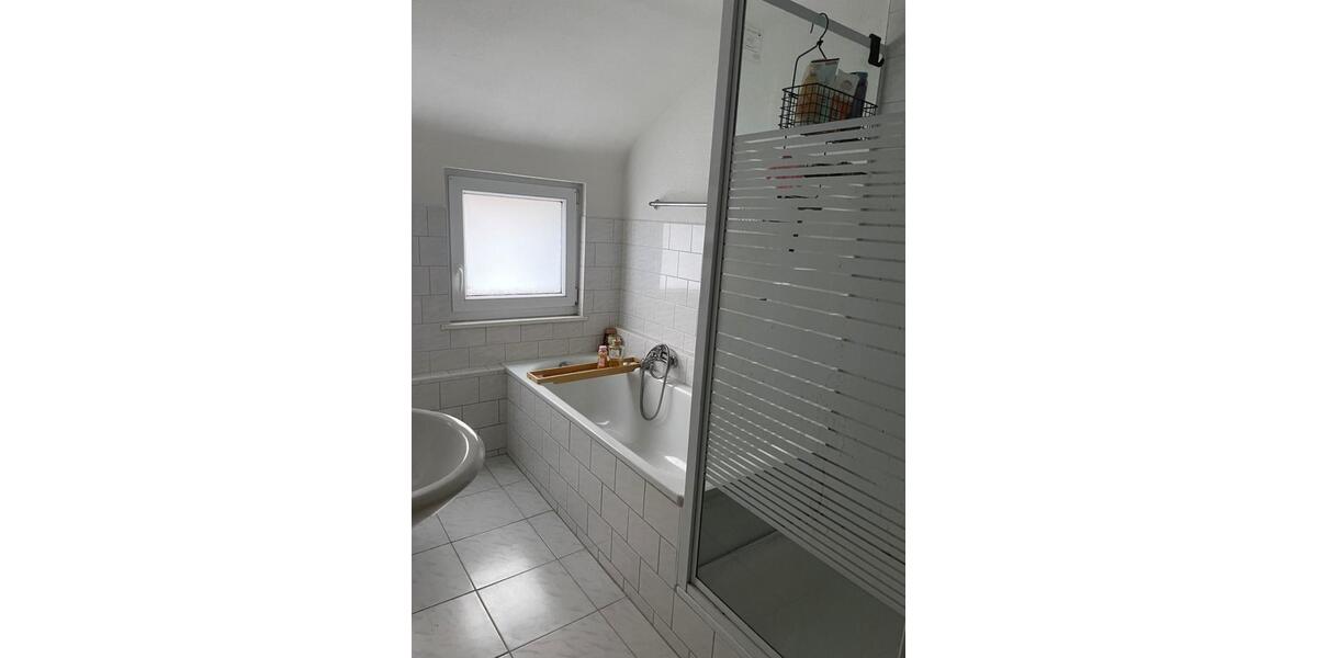 Dachgeschoßwohnung Burladingen - 3 Zimmer, 79 m&sup2;, 580&euro; | Angebot:25404762