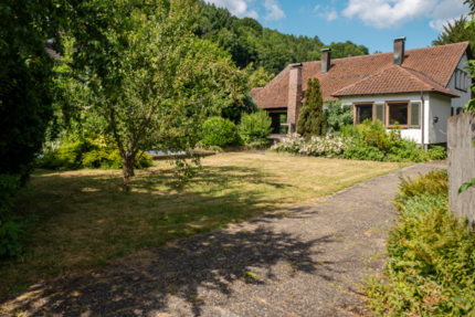 Haus Bad Urach - 7 Zimmer, 267 m&sup2;, 600.000&euro; | Angebot:21496464