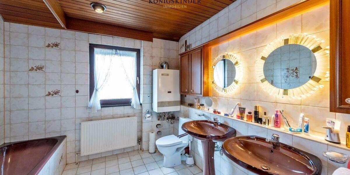 Mehrfamilienhaus, Wohnhaus Ostfildern Scharnhausen - 6 Zimmer, 125 m&sup2;, 449.000&euro; | Angebot:25676008