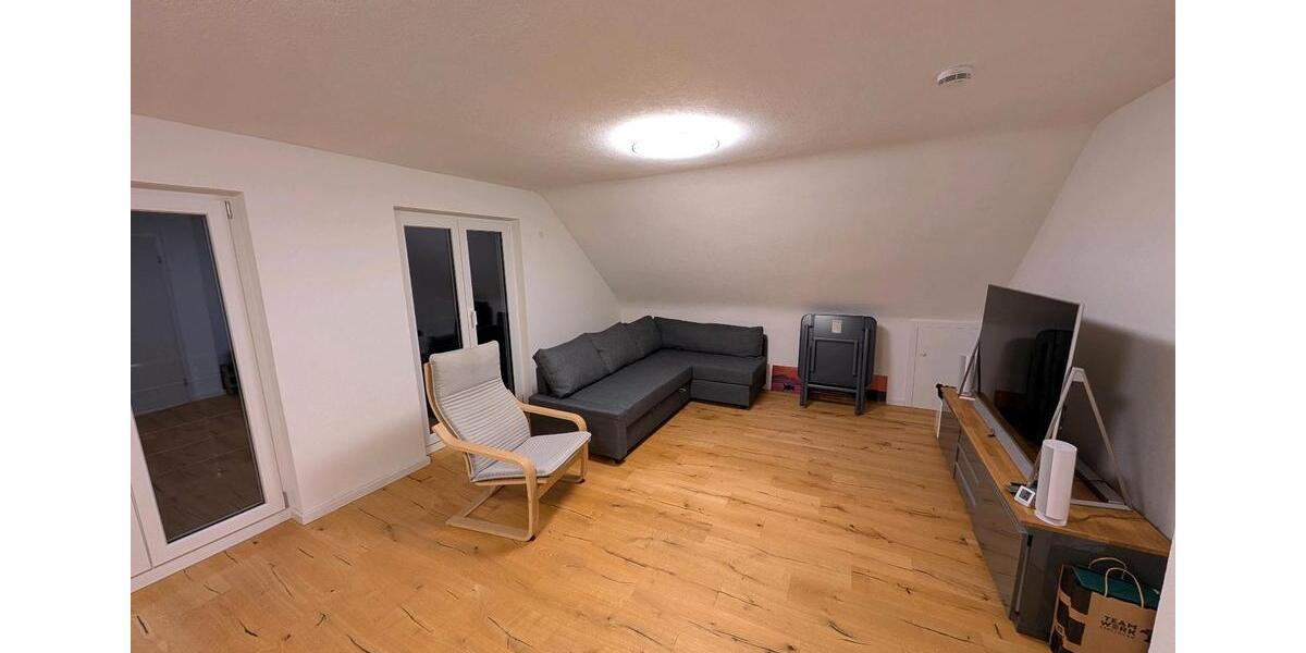 Dachgeschoßwohnung Leinfelden-Echterdingen Echterdingen - 1 Zimmer, 70 m&sup2;, 700&euro; | Angebot:25340818