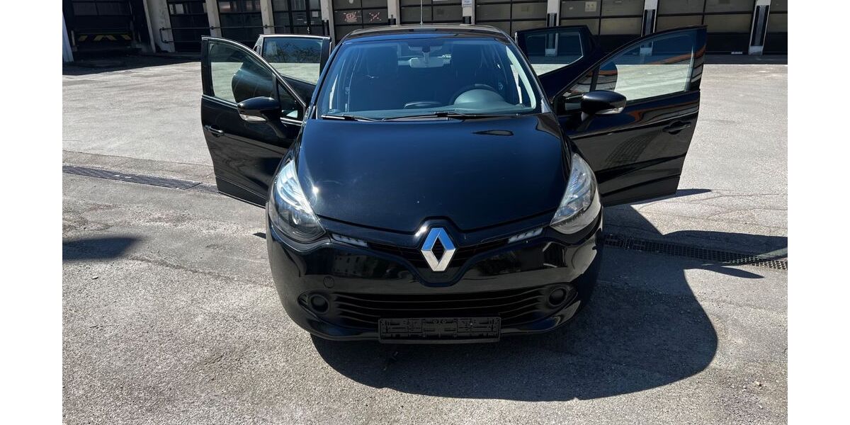Renault Clio 186.586 km 4.890 &euro; Böblingen 71034