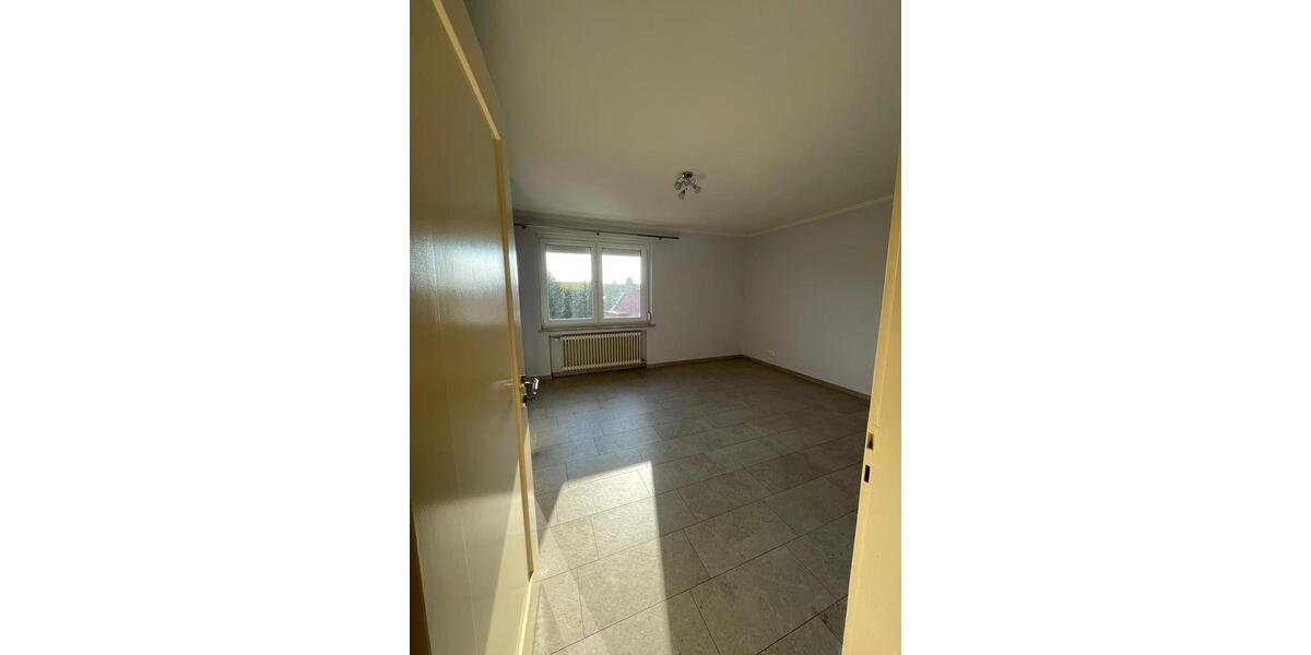 Etagenwohnung Münsingen - 3 Zimmer, 95 m&sup2;, 1.200&euro; | Angebot:26025537