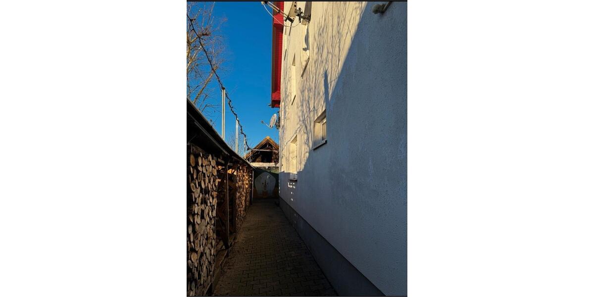 Einfamilienhaus Herrenberg - 7 Zimmer, 131 m&sup2;, 325.000&euro; | Angebot:25088886