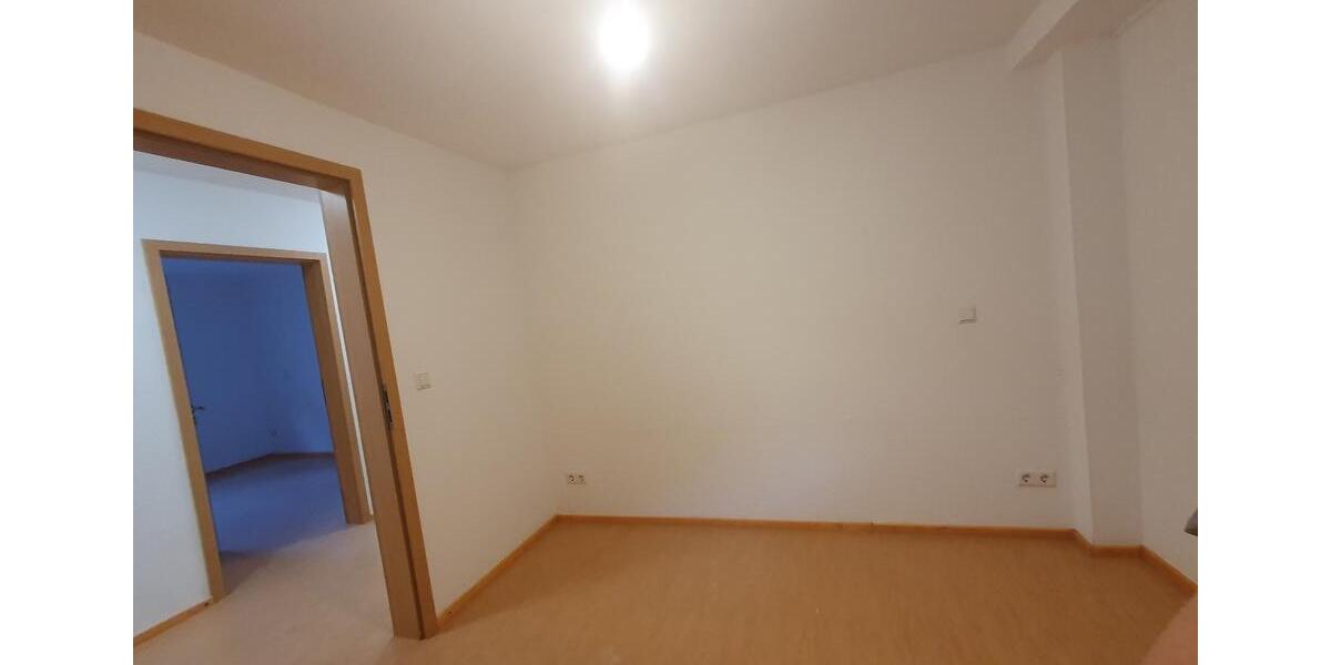 Erdgeschoßwohnung Bad Urach - 3 Zimmer, 76 m&sup2;, 850&euro; | Angebot:26020871